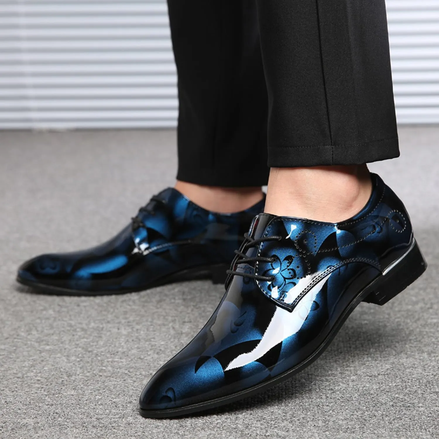Men's Dress Shoes Fashion Floral Patent Leather Tuxedo Oxfords Formal Business Wedding Shoes Classic Suit Shoes