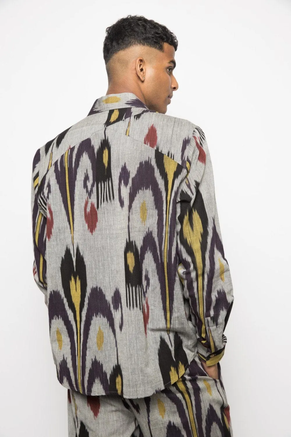 THE MINIMALIST SHIRT